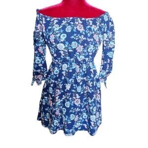Forever 21 Blue Floral Off the Shoulder Dress Size Small